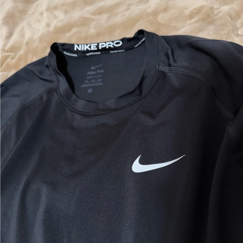 Nike Pro Dri-fit Black Long-Sleeve Performance Top with Swoosh XXL
